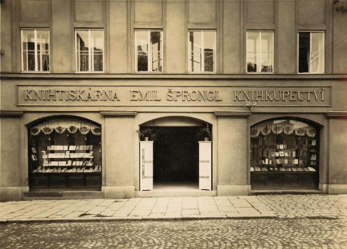 Portál firmy Emil Šprongl (1933)